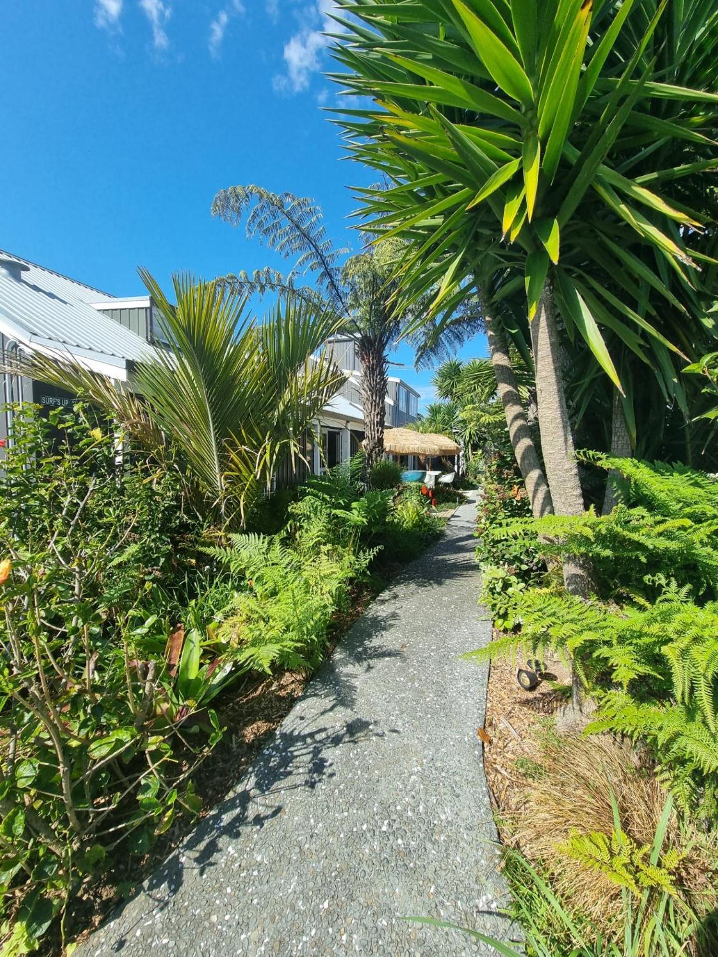 Southpacific Motel Whangamata Exterior photo