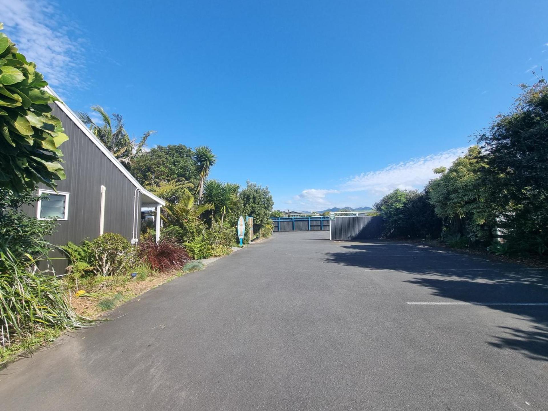 Southpacific Motel Whangamata Exterior photo
